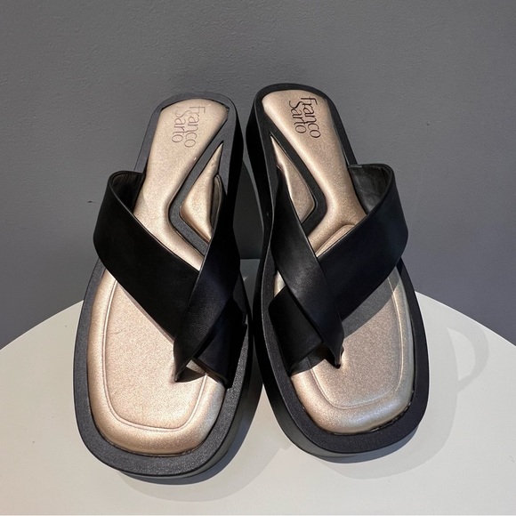 Franco Sarto Jonas Platform Sandals Black Faux Leather Thong Flatform Size 7.5 - Picture 7 of 7